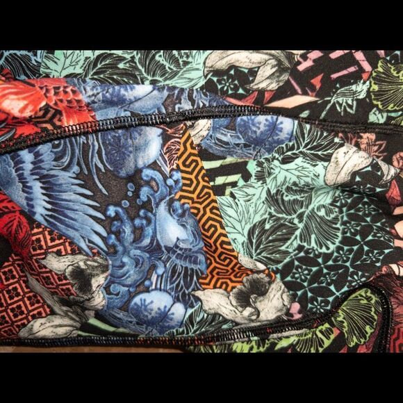 Lululemon Fast & Free Zen Clash Multi Tight Leggings Size 2 - Picture 10 of 10